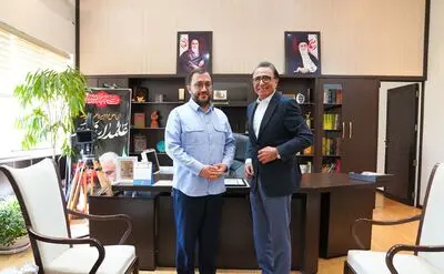 مشاعره کانون با اسماعیل آذر