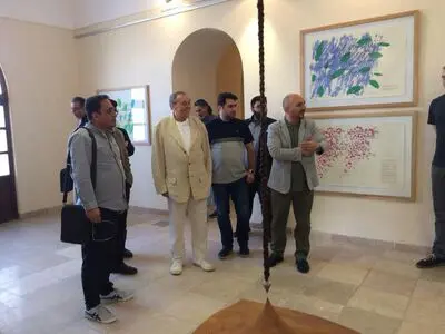 میثم ثمررخی: گونتر اوکر شیفته معماری، هنر و فرهنگ کرمان شد / نمایشگاه  "کرنش به حافظ" در موزه هنرهای معاصر کرمان