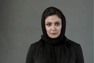 الهام کردا به نمایش "آهواره" پیوست