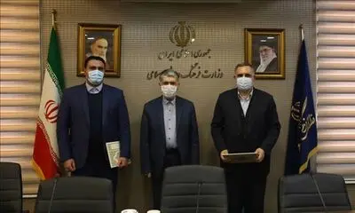 تقدیر وزیر ارشاد از محسن جوادی و ایوب دهقانکار