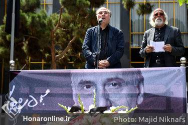 مراسم تشییع پیکر استاد «جلال شباهنگی» از مقابل تالار وحدت