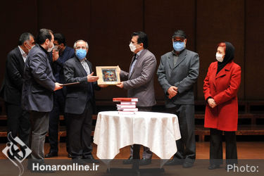 مراسم رونمایی از کتاب «نمایش خیابانی ایران و تئاتر خیابانی جهان» در تالار رودکی
