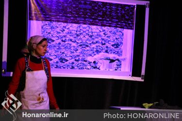 نمایش "آهنگ‌های لندندری" در تماشاخانه استاد جمشید مشایخی