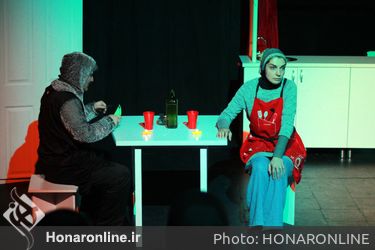 نمایش "مده آی سن مدار" در پردیس تئاتر شهرزاد
