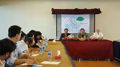 ملانوروزی: شهرستان‌ها برای برگزاری جشنواره‌های تجسمی رغبتی ندارند / افتتاحیه بیست و چهارمین جشنواره هنرهای تجسمی جوانان 20 شهریور در کرمان 