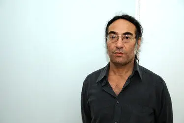 بیژن اخگر