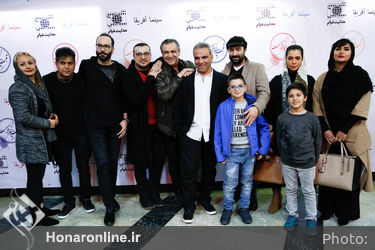 اکران مردمی فیلم "ثبت با سند برابر است" در سینما آفریقا