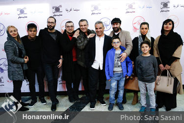 اکران مردمی فیلم "ثبت با سند برابر است" در سینما آفریقا