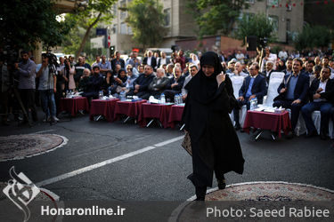 رونمایی از تابلوی گذر صنایع دستی تهران در  روز جهانی صنایع دستی