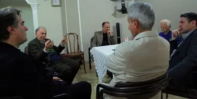 عیادت جمعی از مسئولان موسیقی از حسین دهلوی
