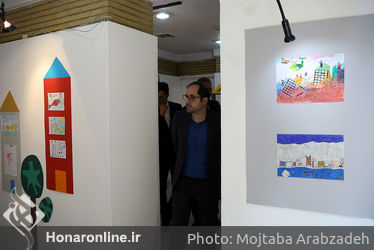 نمایشگاه عکس و نقاشی کودکان سیل زده در کانون پرورش فکری کودکان و نوجوانان