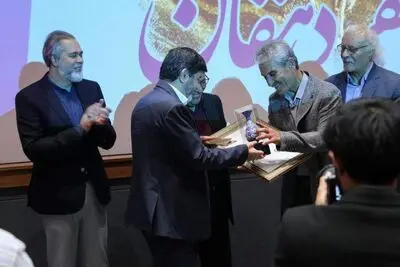 تقدیر از پرکارترین بازیگر سینمای دفاع مقدس