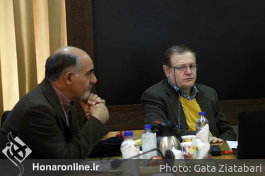 بازدید معاون هنری وزارت فرهنگ و ارشاد اسلامی از نمایشگاه سرو نقره ای