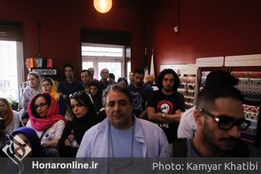 رونمايي از كتاب ليلي گلستان در شهر كتاب دانشگاه