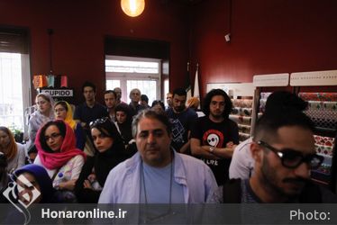 رونمايي از كتاب ليلي گلستان در شهر كتاب دانشگاه