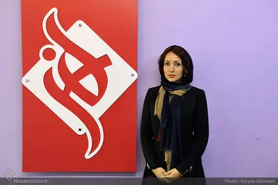 سارا اشرفی: دوست دارم در کشورم مرا بشناسند / از تصویرسازی برای روزنامه‌ها تا نمایشگاه نقاشی‌های سوررئالیستی در اروپا