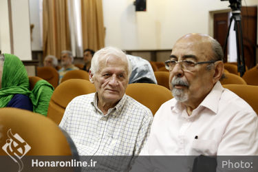 اکبر عالمی