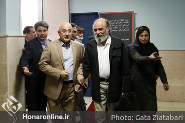 بازدید مرادخانی و جمعی از  اهالی هنر از موزه عروسکی در تالار حافظ