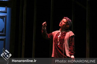 نمایش "خرده نان" در سالن سایه تئاتر شهر