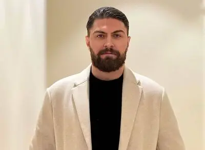 امیرحسین فتحی با «شغال» همراه شد

