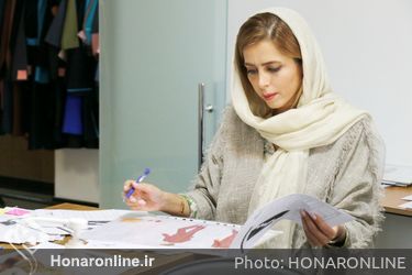 داوری نخستین مسابقه سراسری طراحی پوشاک مدارس