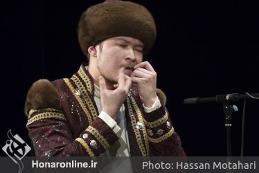 اولین  اجرای رپرتواری ازموسیقی محلی قزاقستان توسط گروه"ساری آرقا"  در فرهنگسرای نیاوران 