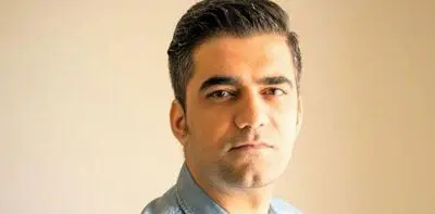 نقطه؛ نوشتن در سیاهچاله

