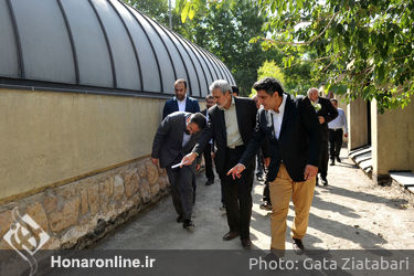 بازدید معاون امور هنری از روند بهسازی موزه هنرهای معاصر تهران