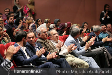رونمایی از دومین کتاب ملی مد و لباس ایران