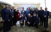 مراسم کاشت درخت در برج میلاد تهران