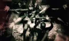 روایت حامدی از نمایش «کفنم کجاست؟» |  مردگانی در پی فرار از ویرانی | شاید مجبور به توقف اجرای نمایش شوم