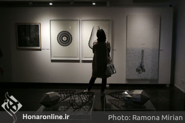 افتتاحیه‌ی نمایشگاه گروهی با عنوان "سیاه و سفید" در گالری ایوان