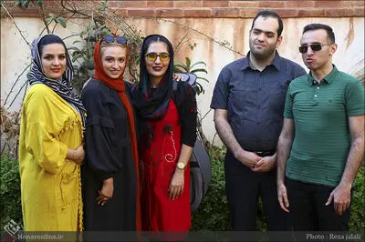 گلاره عباسی: با کمک جامعه نابینایان خیلی کارها می‌توانیم انجام ‌دهیم / گفت‌وگو با اهالی سوینا؛ سینما، رادیو و سایت ویژه نابینایان
