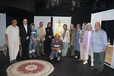 آیین افتتاحیه «خیلی زود عادت می‌کنیم»