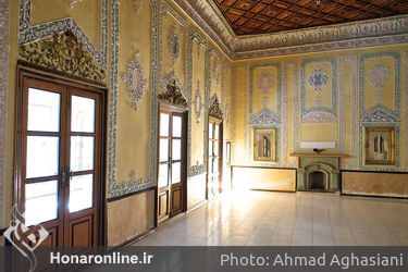 بازدید خبرنگاران از خانه ملک