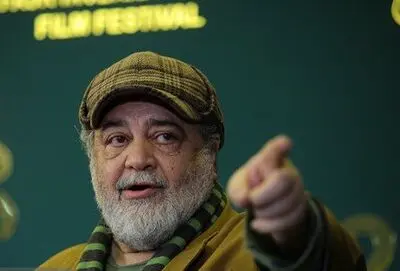 محمدرضا شریفی‌نیا با تهیه‌کنندگی نمایش «طاعون» به تئاتر برمی‌گردد