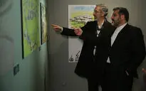 بازدید وزیر فرهنگ از نمایشگاه پانزدهمین جشنواره هنرهای تجسمی