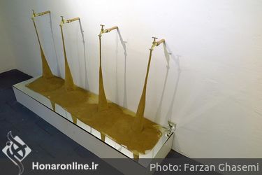 نمایشگاه عکس و چیدمان‌های طیبه نصر اللهی و سارا ساسانی در گالری فردا