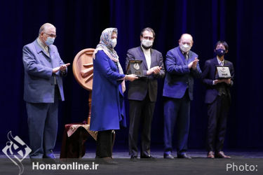 نشان نوروز رونمایی شد | بزرگداشت جهانی نظامی گنجوی در سال ۱۴۰۰