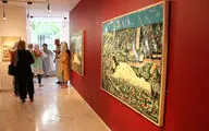 Figurative paintings influenced by Qajar style