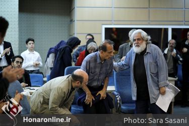 رونمایی از مجموعه نمایشنامه‌های محمود استادمحمد