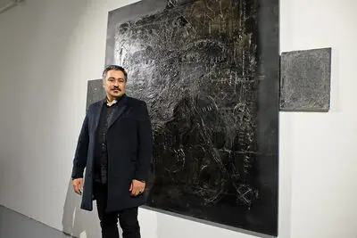 میل جاودانگی با لوکس‌گرایی / نمایشگاه "مرگ لوکس" مصطفی دمیرچی و انتقاد به دنیای معاصر
