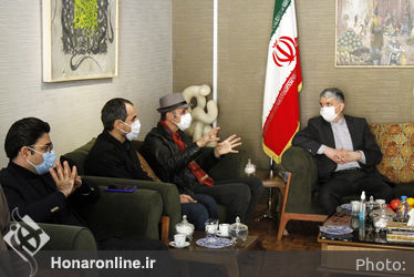 بازدید وزیر فرهنگ و ارشاد اسلامی از یازدهمین دوسالانه سرامیک