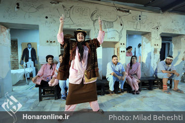 نمایش چخوف ساد (جلد اول و دوم) در بوتیک تئاتر ایران