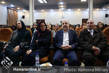 نشست هم‌اندیشی طراحان و تولیدکنندگان دومین جشنواره ملی طراحی لباس و پارچه کودک و نوجوان