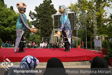 جشن خانه تئاتر در فضای باز خانه هنر مندان
