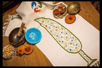 رونق طراحی و تولید پوشاک الیاف طبیعی در سید‌آباد تا چاپ و نشر کتاب‌های پارچه‌ای | نیک‌طلب از فعالیت‌های «گوین‌بافت» می‌گوید