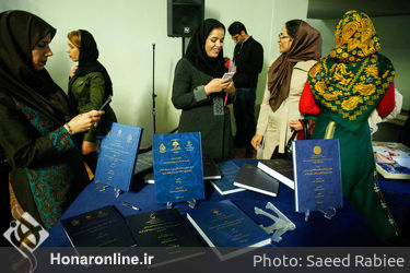 رونمایی از آثار برگزیده ششمین جشنواره مد و لباس فجر