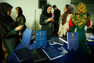 رونمایی از آثار برگزیده ششمین جشنواره مد و لباس فجر