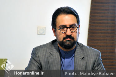 بازدید معاون هنری وزارت فرهنگ و ارشاد اسلامی از دبیرخانه سی و هفتمین جشنواره تیاتر فجر